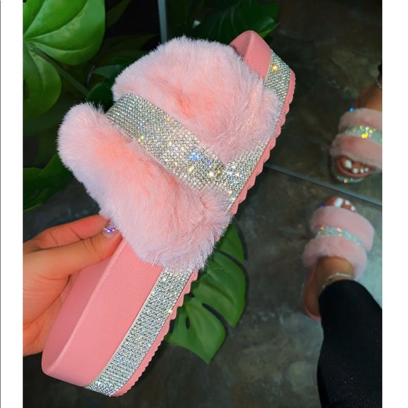 Blush Faux Fur Rhinestone Platform Sandals Slipper - Picture 6 of 9